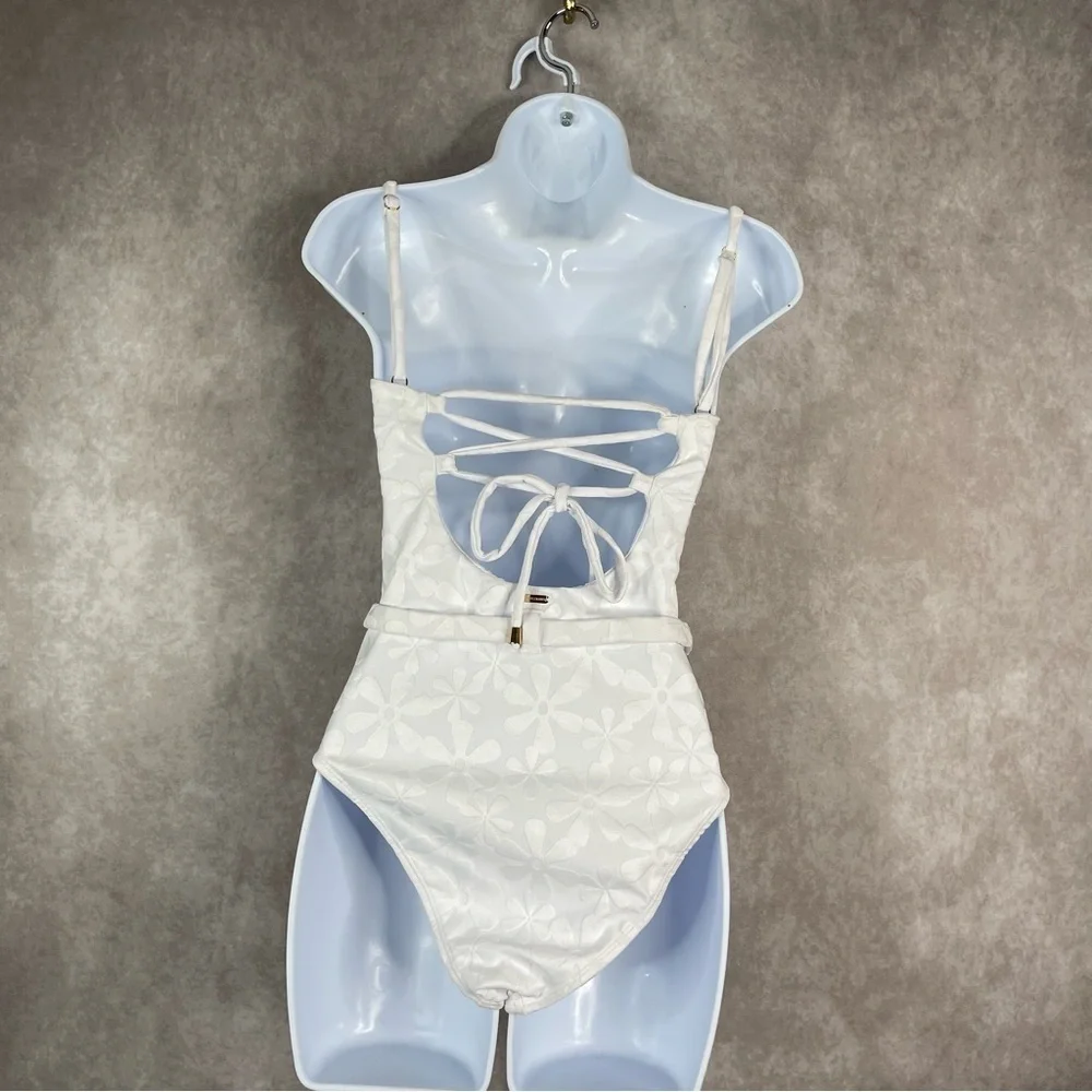 Kenny Flowers The Santorini White Floral Jacquard Underwire One Piece NWT - Picture 6 of 10